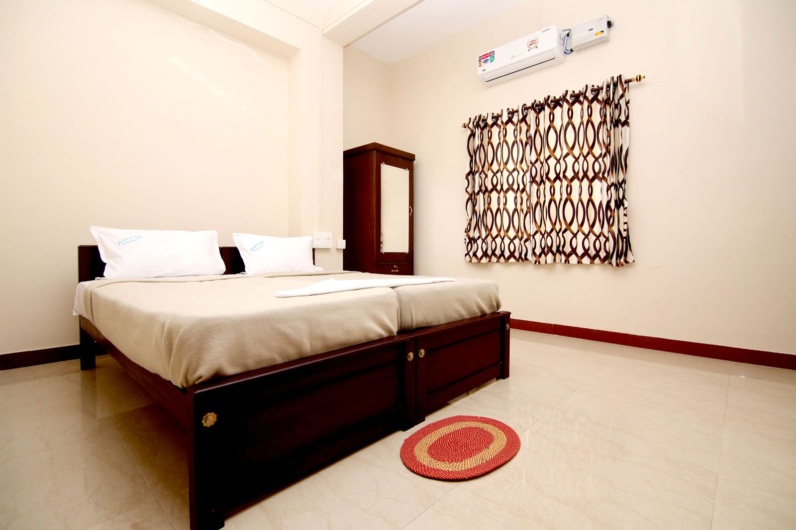 Compact Double Room A/C